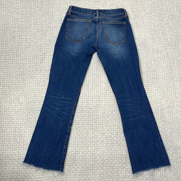 Gap 1969 Sexy Boot Jeans Medium Wash Cropped Frayed Hem Size 26r - Picture 3 of 8